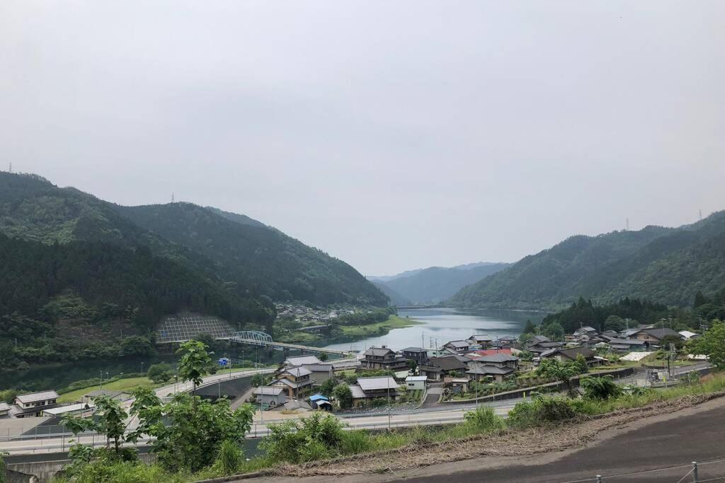 花緑里-Hanamidori-乙原のやど 岐阜下呂温泉郡上飛騨金山湖畔リゾート Ґудзьо Екстер'єр фото