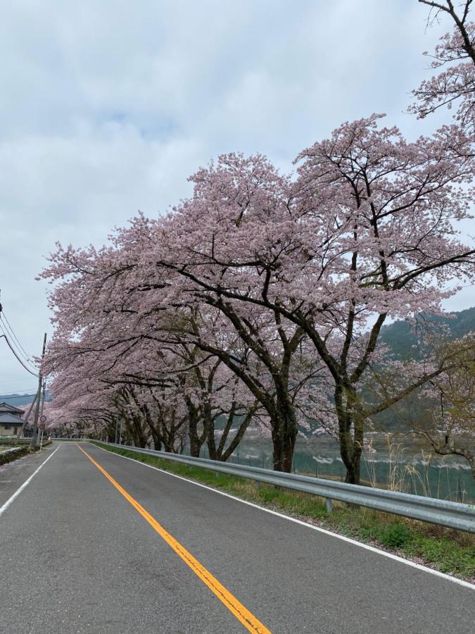 花緑里-Hanamidori-乙原のやど 岐阜下呂温泉郡上飛騨金山湖畔リゾート Ґудзьо Екстер'єр фото